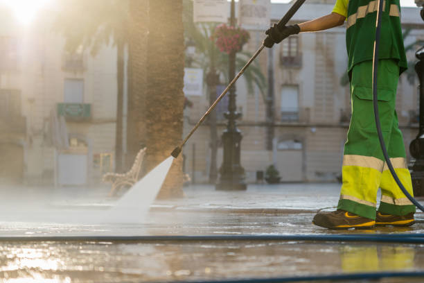 Best Pool Deck Cleaning  in Gearhart, OR